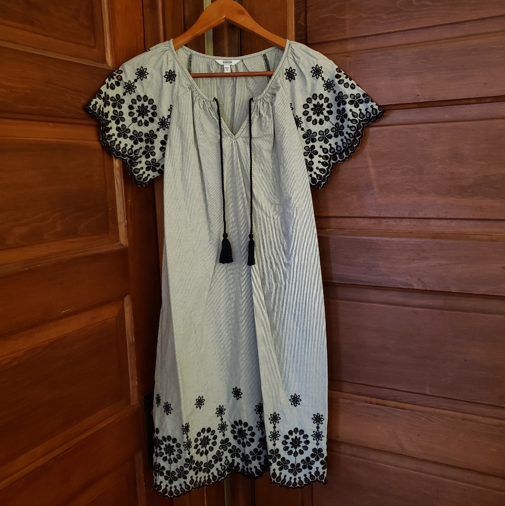 Flower stitch Dress NWOT.